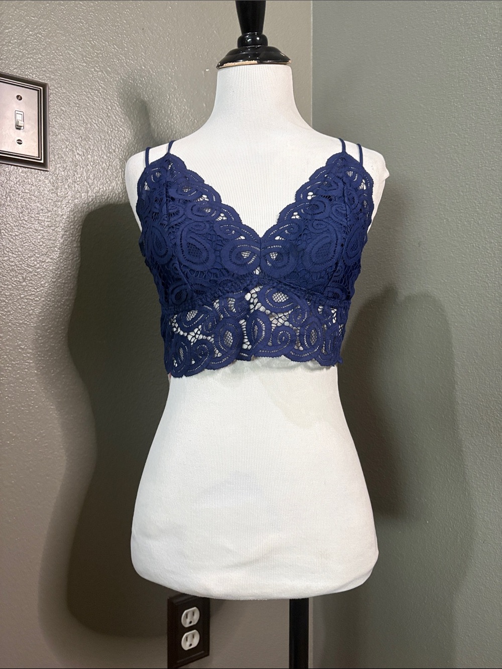 PINK Victoria's Secret Navy Crochet Lace Bralette